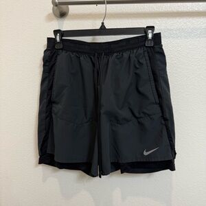 Nike Men's Black Running Shorts Size Large 5in Inseam w/liner